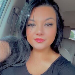 Meet your Posher, Brandi